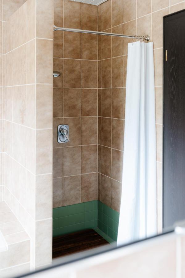Ruhestifter-salem Mit Aromasauna Und Hot Tub